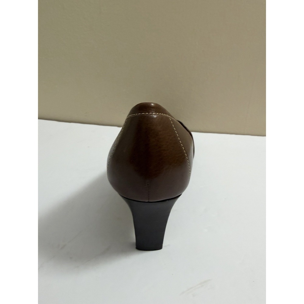 UNISA Pumps Bro Leather Horsebit Kitten Heel 2.5"-3" Women's 10B - Picture 9 of 10